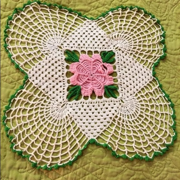 Vintage Other - Vintage crocheted white pink green floral doily